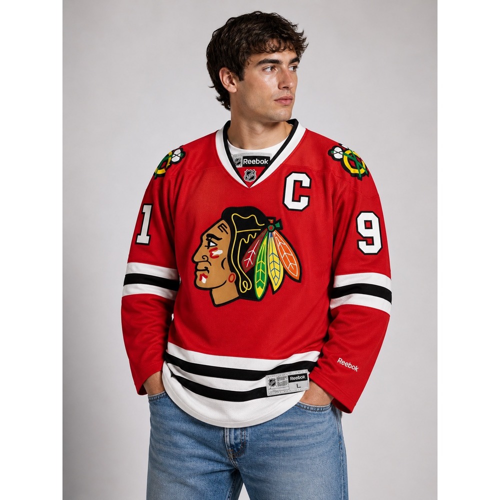 Reebok Chicago Blackhawks Jonathan Toews #19 Jersey Mens Large Red NHL Captain C